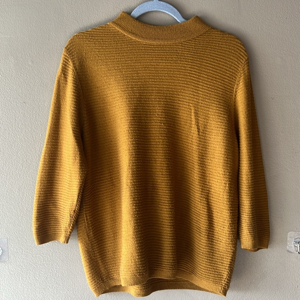 Vintage Boxy Fit Mustard Yellow Turtleneck || Jacqueline de Yong